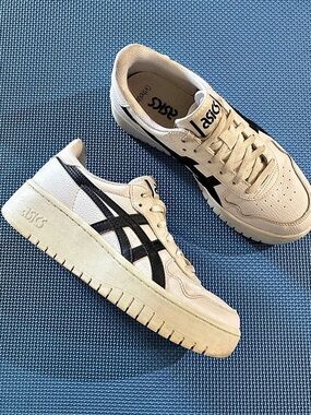 ASICS White & Black Sneakers